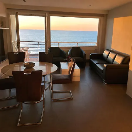 Bel Air - Renovated Seafront With Stunning Sea Views T166 오스텐드